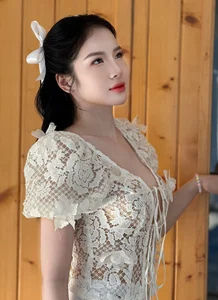 Fitness Influencer and 'Running Hot Girl' Wows Fans with Incredible Athletic Physique and Long Legs - image 9