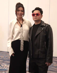 Hoa Minzy and Vietnamese Stars Shine on the Red Carpet - image 8