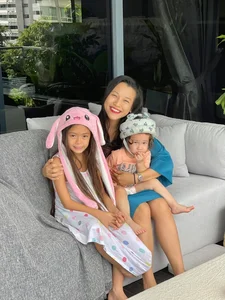 Inside Doan Trang's Singapore Life: Million-Dollar Kitchen and Rare Luxury Wardrobe - image 2