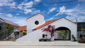 Picturesque Countryside House Designs: Cozy One-Story Homes That Urban Dwellers Dream Of - image 1