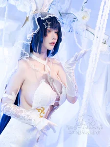 Stunning New Jersey Azur Lane Cosplay by Yi Se Yu: A Futuristic Visual Masterpiece - image 11