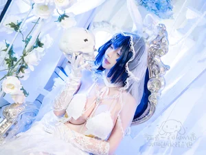 Stunning New Jersey Azur Lane Cosplay by Yi Se Yu: A Futuristic Visual Masterpiece - image 17