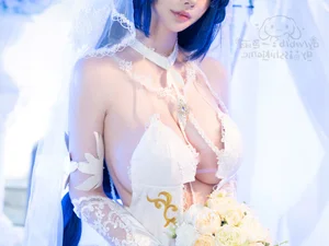 Stunning New Jersey Azur Lane Cosplay by Yi Se Yu: A Futuristic Visual Masterpiece - image 16