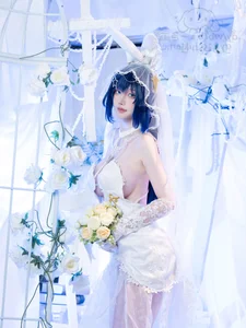 Stunning New Jersey Azur Lane Cosplay by Yi Se Yu: A Futuristic Visual Masterpiece - image 20