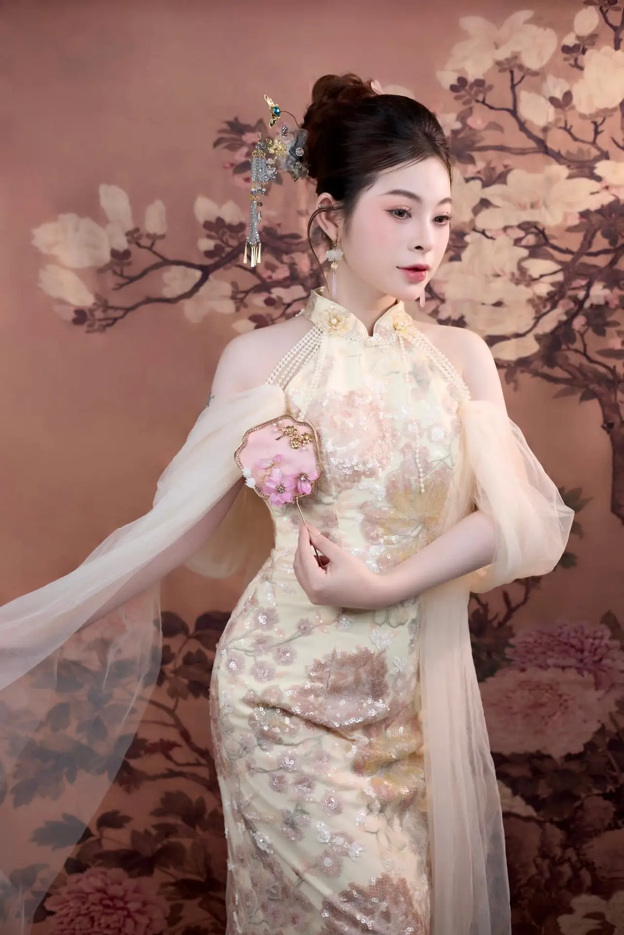 Captivating Asian Beauty: Elegant Woman in Traditional Attire Adorned with Exquisite Pearls.