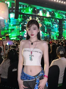 Quang Ninh Beauty Goes Viral for Stunning Visuals at Recent Mega Concert - image 6
