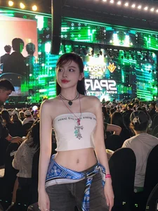 Quang Ninh Beauty Goes Viral for Stunning Visuals at Recent Mega Concert - image 1
