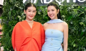 Beauty Queen Thúy Vân and Husband Share Romantic Moment at High-Profile Event - image 3