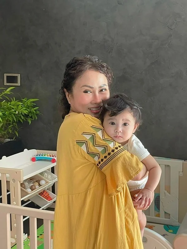 Unbelievably Cute: Singer Bao Anh Shares Adorable New Photos of Her Baby Daughter