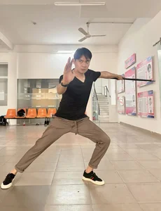 Designer Do Manh Cuong Daughter Shines in Six Hour Fashion Photoshoot - image 6