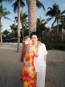 Xoai Non and Gil Le Stun Fans with Intimate and Stylish New Fashion Gallery - image 4