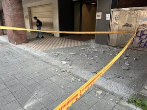 Taiwan Earthquake Impact: Tilted Buildings and Massive Landslides in Hualien County - image 6