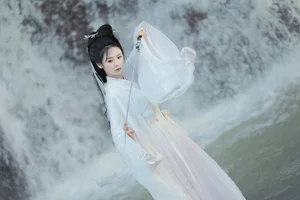 Discovering the Poetic Visuals of Art Language Vol.5754 Shu Pian Yoyi - YiTuYu Premium Art Gallery - image 14