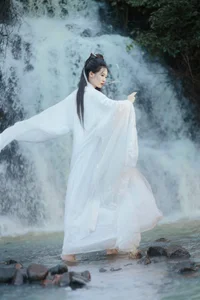 Discovering the Poetic Visuals of Art Language Vol.5754 Shu Pian Yoyi - YiTuYu Premium Art Gallery - image 2