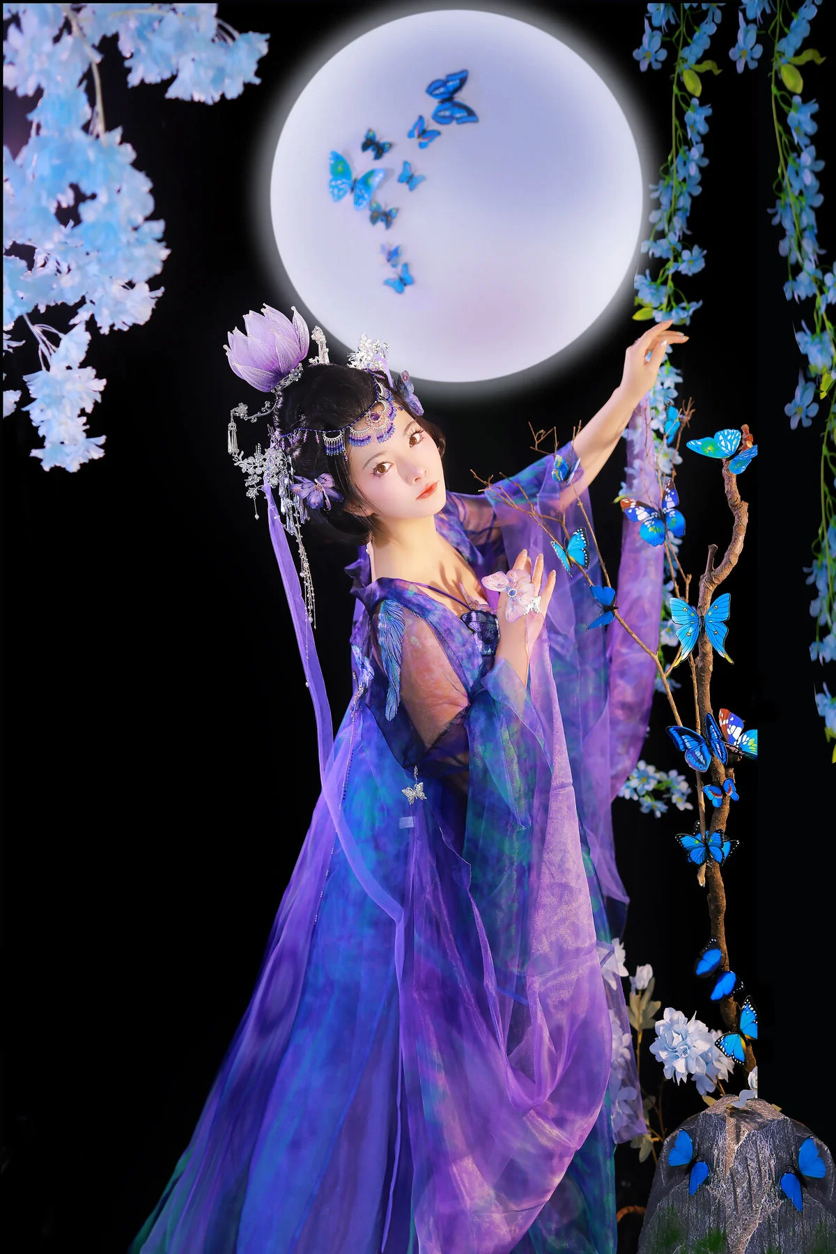 Artistic Elegance with Mao Zi Zi in YiTuYu Art Language Vol.7769