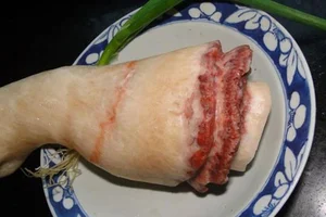 Rare 'Pork Stone' Found in China: The Surprising Value of a Meat-Shaped Rock - image 6