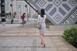 IESS Silk Foot Bento 127: Stunning Outdoor Stocking Fashion and Urban Photography - image 92