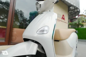 Yadea Osta H+ Review: Smart 50cc Scooter Packed with High-Tech Features - image 3