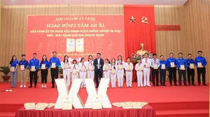 New History Book Released: The Revolutionary Journey of Hoang Mai District (1930 - 2023) - image 8
