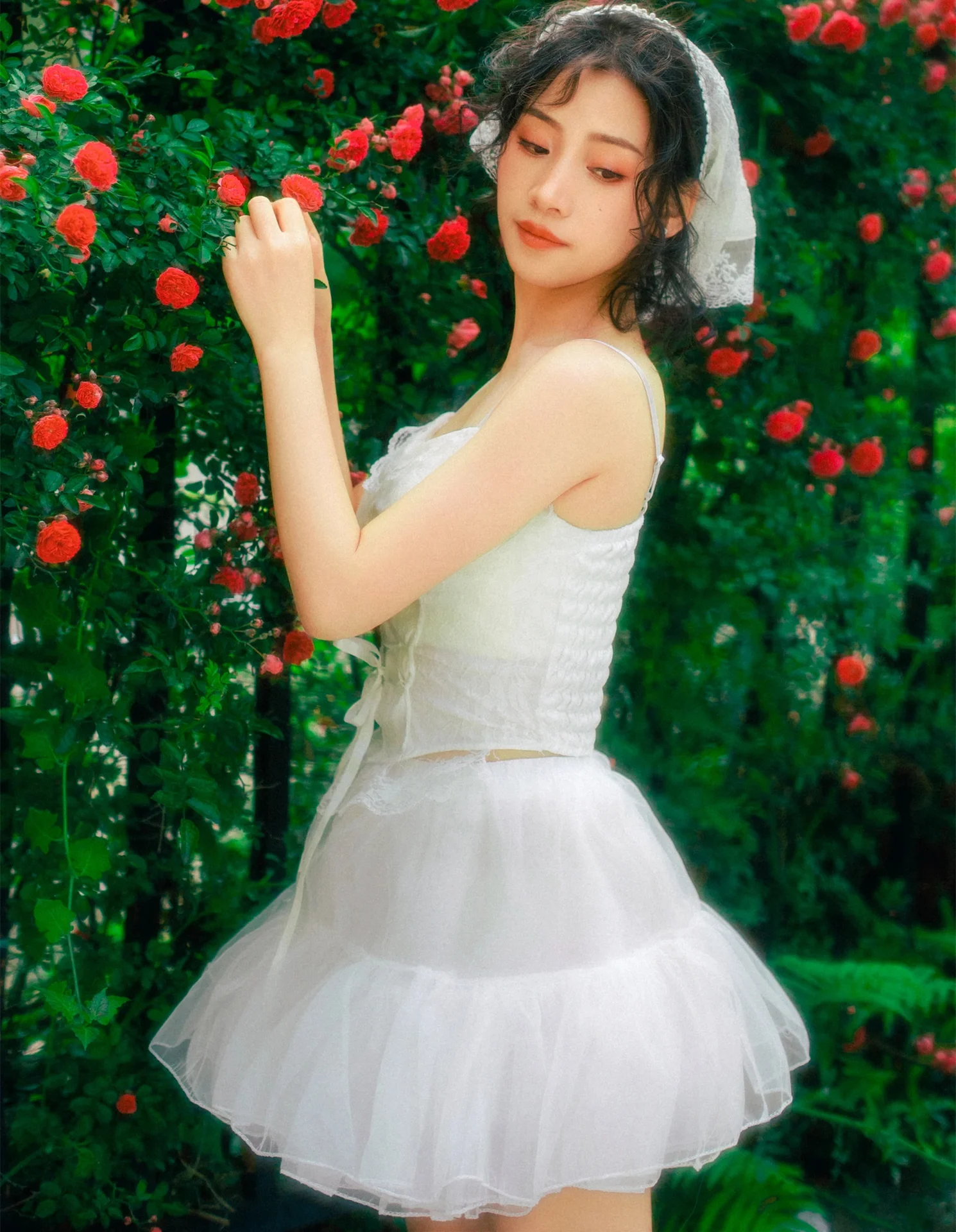 YITUYU Art Language Ju Zi: Classical Oil Painting Aesthetic and Timeless Artistic Photography