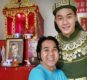 Artists Celebrate Traditional Tet Ritual: The Sacred Chicken Offering to the Ancestor of Vietnamese Reformed Opera - image 0