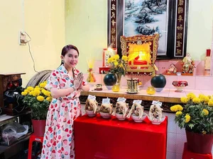 Artists Celebrate Traditional Tet Ritual: The Sacred Chicken Offering to the Ancestor of Vietnamese Reformed Opera - image 7