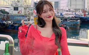 The Charming Korean Dimple Girl Stealing Hearts Across Social Media - image 3