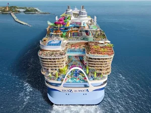 Inside the World’s Largest Cruise Ship: A Floating City on the High Seas - image 5