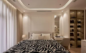 Neoclassical Elegance in a 3m Alley: A Masterpiece of Small-Space Luxury Architecture - image 24