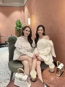 Social Media Star's Candid Appearance Sparks Viral Online Debates - image 0