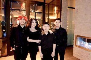 Bang Kieu's Ex-Wife Trizzie Phuong Trinh: Ageless Beauty and Romance - image 2