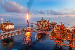 Petrovietnam Maintains Strong Growth Despite Sharp Drop in Global Oil Prices - image 1