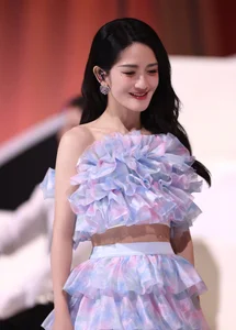 Chi Pu's Iconic Outfits and Fashion Highlights in Sisters Who Make Waves 2023 - image 1