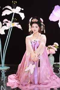 Sophisticated Style: YiTuYu Art Language Vol.5651 Featuring KaiLin Jiang - image 12