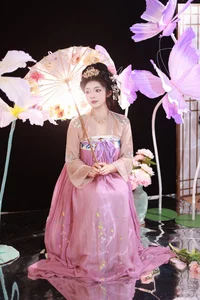 Sophisticated Style: YiTuYu Art Language Vol.5651 Featuring KaiLin Jiang - image 2