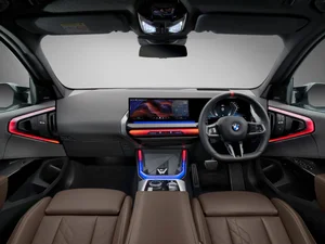 The All-New BMW X3 Debuts with Powerful Hybrid Engine Upgrades - image 13