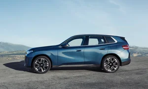 The All-New BMW X3 Debuts with Powerful Hybrid Engine Upgrades - image 11