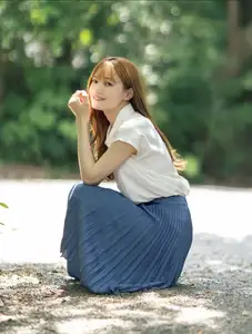 JP Kana Nakada – FRIDAY GOLD: Elegant Japanese Charm - image 2