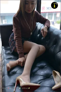 IESS Collection 084 Xin Yue Elegant Nude High Heels and Hosiery Photography - image 18