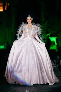 Fashion Face-Off: Lê Hoàng Phương and Đỗ Thị Hà Style Analysis - image 1