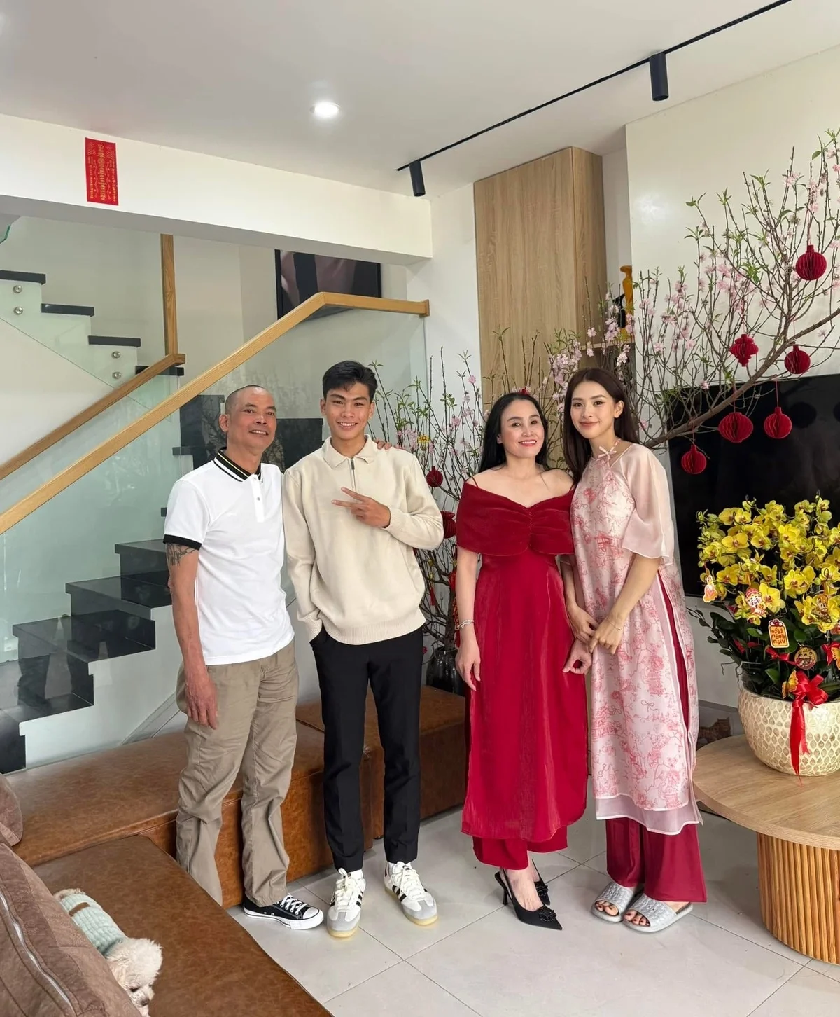 Vietnamese Celebrities Share Heartwarming Family Moments During Lunar New Year 2025