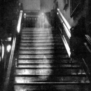 10 Most Mysterious Historical Photos That Experts Still Can't Explain - image 4