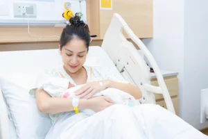 Khanh Thi Welcomes Third Baby: The Ballroom Queen’s Radiant Postpartum Beauty Captivates Fans Worldwide - image 7