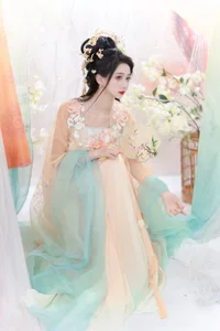 Elegant Visuals in YiTuYu Art Language Vol.5606 with Qi Luo Sheng De Xiao Su Su - image 28