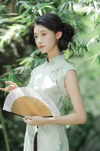 YiTuYu Art Language Vol.10172: Yi Kou Shao Mai 19-Page Exclusive Portrait and Lifestyle Collection - image 2