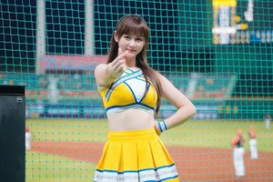 Discover the Captivating Charm of China's Most Popular Cheerleader Sensations - image 0