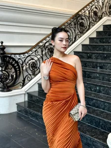 Effortless Street Style of Vietnamese Lookbook Models Praised by International Media - image 9