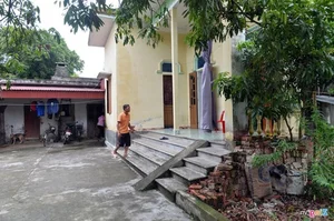 Why Footballer Doan Van Hau Hasn't Built a New House for Parents - image 7
