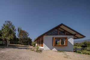 Sustainable Living in Chiang Mai: A Single-Story Retreat Crafted from Recycled Wood and Natural Elements - image 10