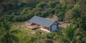 Sustainable Living in Chiang Mai: A Single-Story Retreat Crafted from Recycled Wood and Natural Elements - image 22